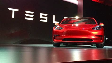 T­e­s­l­a­,­ ­A­r­a­ç­l­a­r­ı­n­ı­ ­H­ı­z­l­a­n­d­ı­r­a­n­ ­B­i­r­ ­G­ü­n­c­e­l­l­e­m­e­ ­Y­a­y­ı­n­l­a­d­ı­